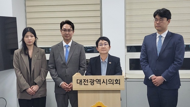 '한화야구장 스카이박스' 민주당 총공세, 국민의힘 맞고발 응수(종합)