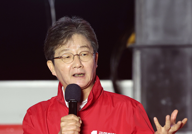 오세훈 후보 지지 발언하는 유승민 후보