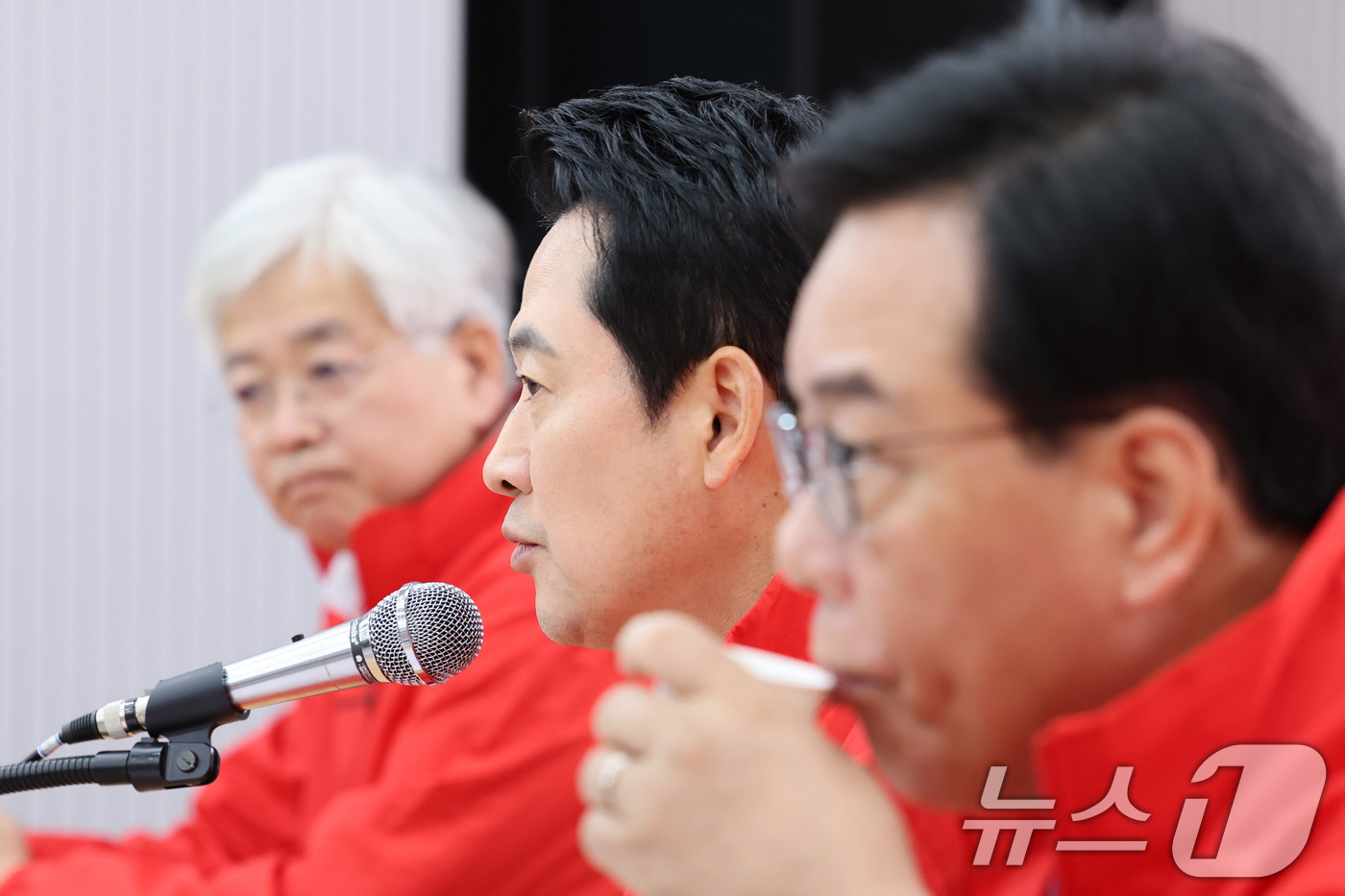 (서울=뉴스1) 신웅수 기자 = 장동혁 국민의힘 대표가 22일 서울 여의도 국민의힘 당사에서 열린 중앙선거대책위원회의에서 발언하고 있다. 2026.5.22/뉴스1