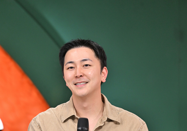 '누난내게여자야2' PD "누나 2명에 맞고 자란 딘딘, 플러팅에 능해" 폭로