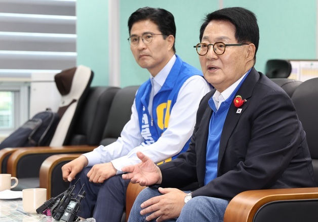 김관영과 한솥밥 먹었던 박지원 "이재명 정부 성공위해 이원택 지지"
