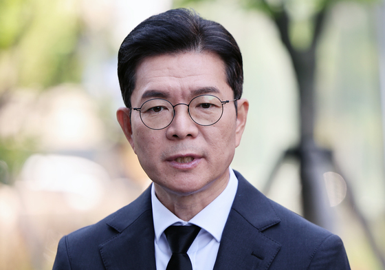 질문에 답하는 정원오 후보