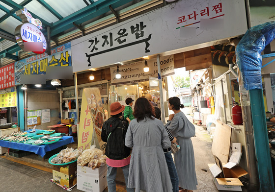 줄서는 李대통령 다녀간 광주 식당