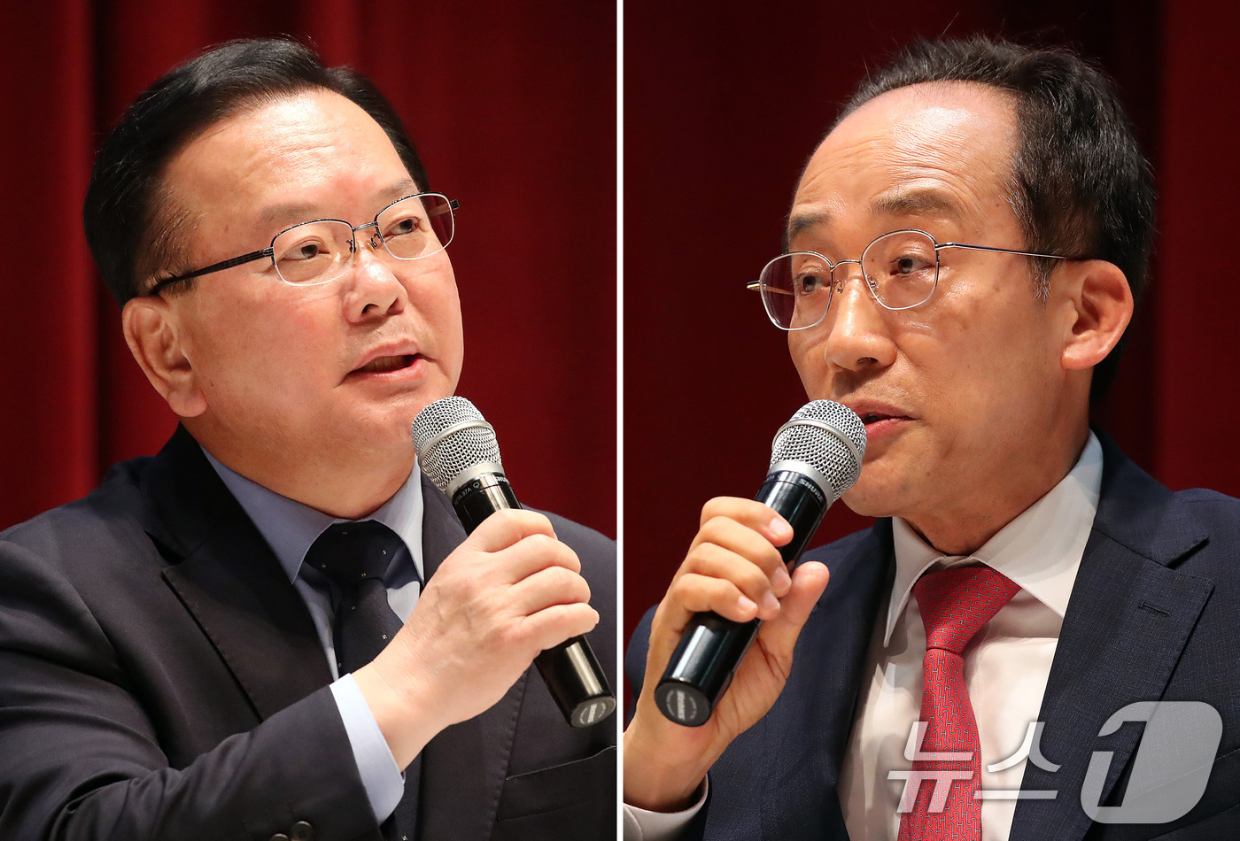 (대구=뉴스1) 공정식 기자 = 김부겸 더불어민주당 대구시장 후보(왼쪽)와 추경호 국민의힘 대구시장 후보가 22일 오후 대구 동구 봉무동 대구텍스타일 콤플렉스에서 열린 대구 사회복 …