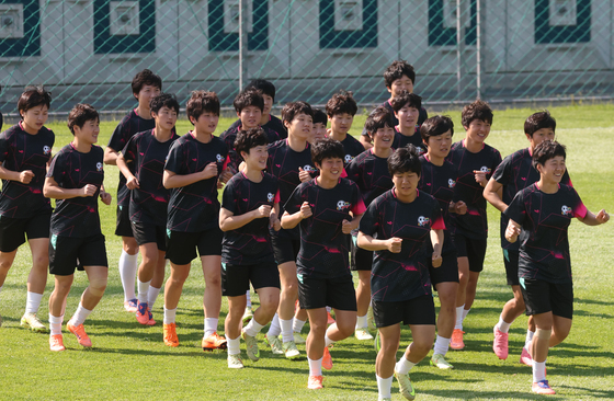결승전 앞두고 훈련하는 북한 내고향여자축구단
