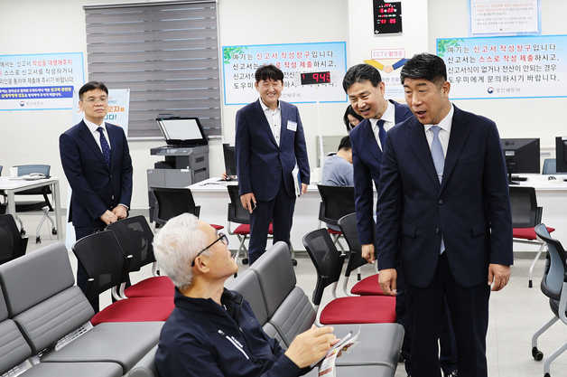 김학선 광주국세청장 "디지털 취약계층 종합소득세 신고 밀착 지원"