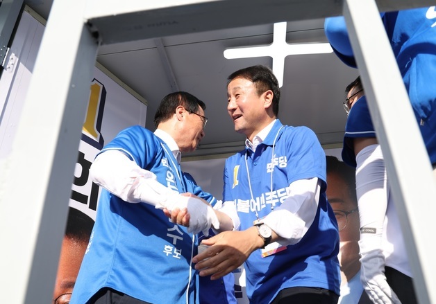 지원유세 나선 한병도 위원장