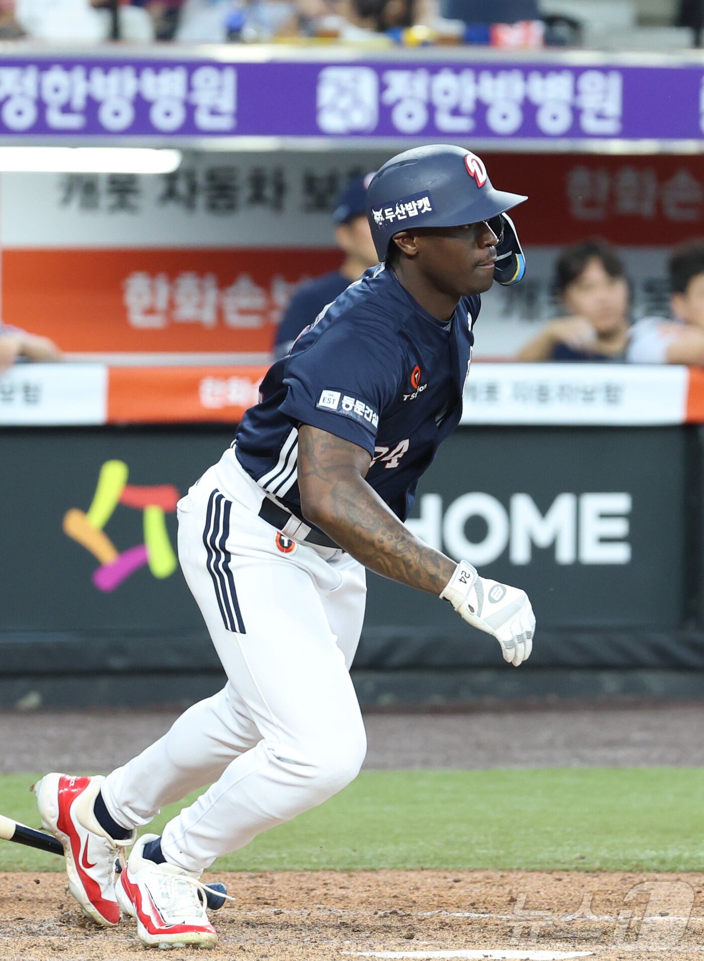 본문 이미지 - 22일 대전 한화생명볼파크에서 열린 2026 신한 SOL KBO리그 두산 베어스와와 한화 이글스의 경기에서 두산 카메론이 4회초 타격하고 있다. 2026.5.22 ⓒ 뉴스1 김기남 기자