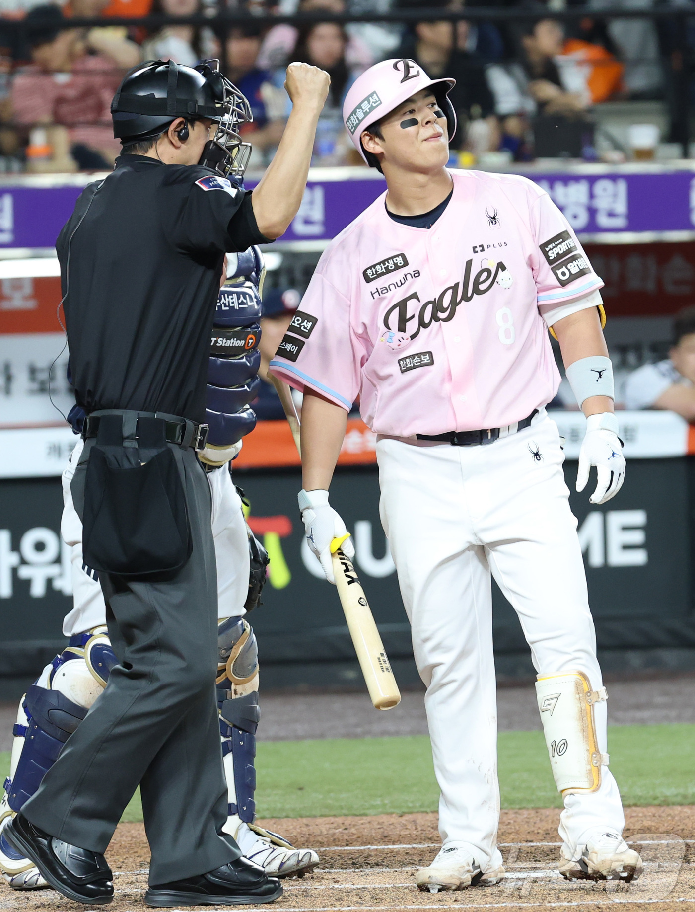 (대전=뉴스1) 김기남 기자 = 22일 대전 한화생명볼파크에서 열린 2026 신한 SOL KBO리그 두산 베어스와 한화 이글스의 경기에서 한화 노시환이 6회말 1사 3루에서 삼진으 …