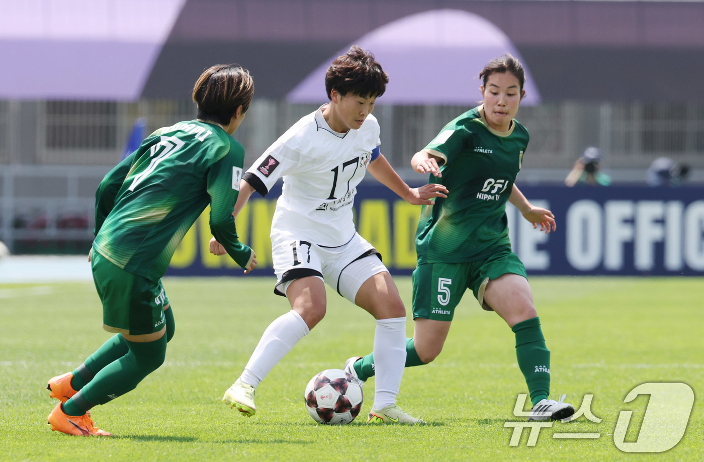 (수원=뉴스1) 박지혜 기자 = 23일 오후 경기 수원시 수원종합운동장에서 열린 2025-2026 아시아축구연맹(AFC) 여자 챔피언스리그(AWCL) 결승 북한 내고향여자축구단과 …