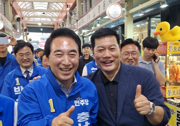 선거운동 첫 주말 충남지사 후보들 '표심잡기' 총력전…합동유세 행렬