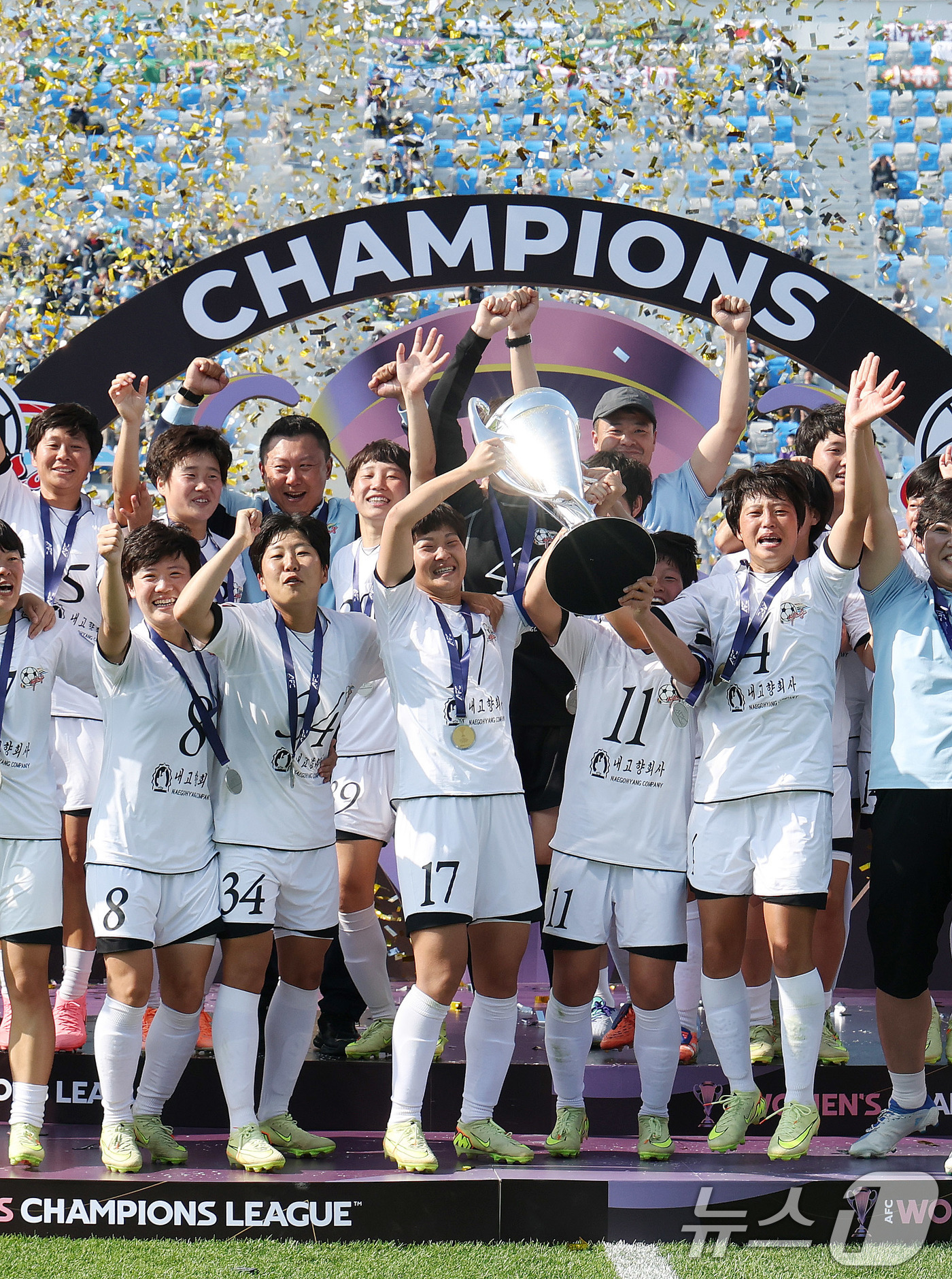 (수원=뉴스1) 박지혜 기자 = 23일 오후 경기 수원시 수원종합운동장에서 열린 2025-2026 아시아축구연맹(AFC) 여자 챔피언스리그(AWCL) 결승 북한 내고향여자축구단과 …