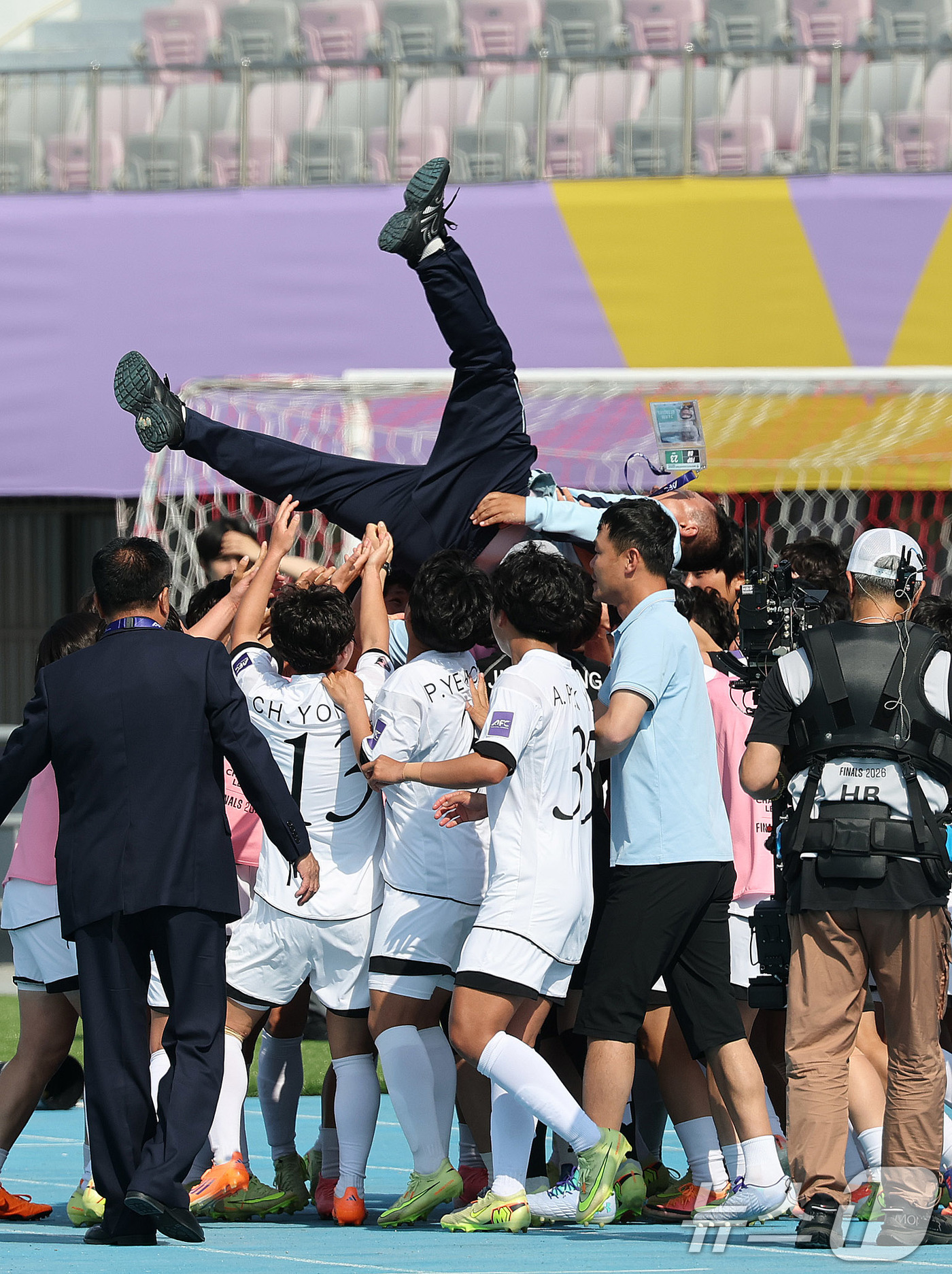 (수원=뉴스1) 박지혜 기자 = 23일 오후 경기 수원시 수원종합운동장에서 열린 2025-2026 아시아축구연맹(AFC) 여자 챔피언스리그(AWCL) 결승 북한 내고향여자축구단과 …