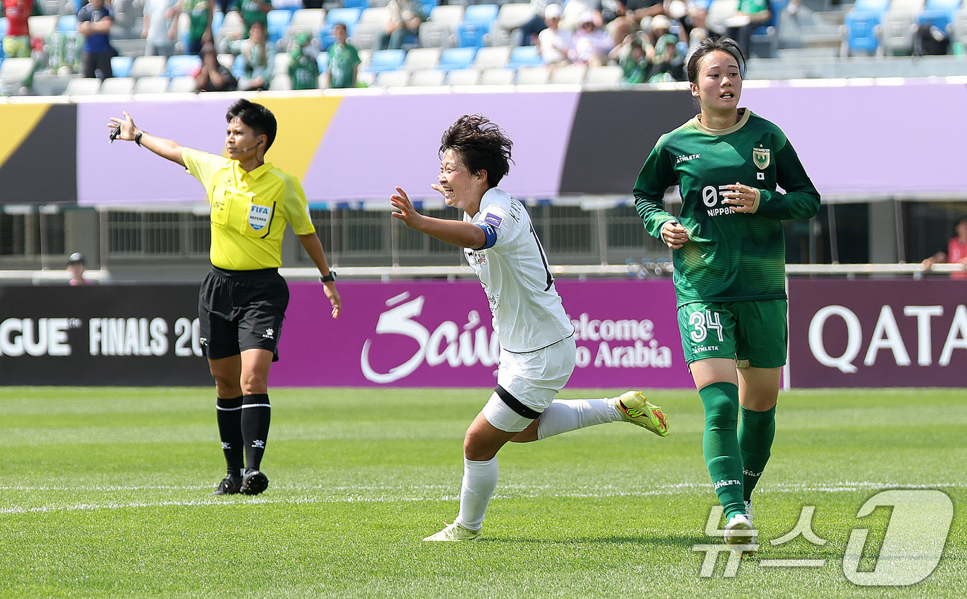 (수원=뉴스1) 박지혜 기자 = 23일 오후 경기 수원시 수원종합운동장에서 열린 2025-2026 아시아축구연맹(AFC) 여자 챔피언스리그(AWCL) 결승 북한 내고향여자축구단과 …