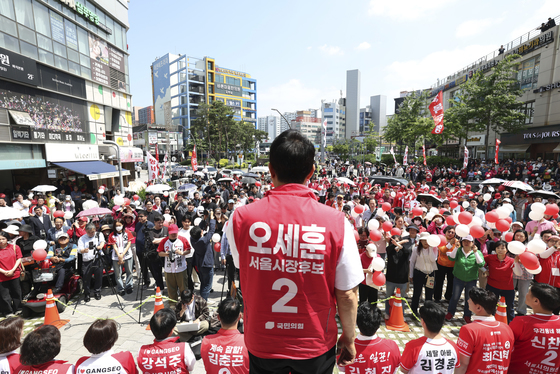 오세훈 "행당7구역 준공 지연, 정원오식 무능 행정 탓"…鄭 "재탕·삼탕"