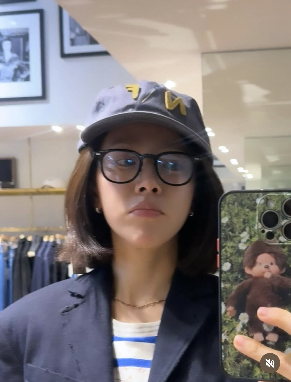 본문 이미지 - 한지민 인스타그램