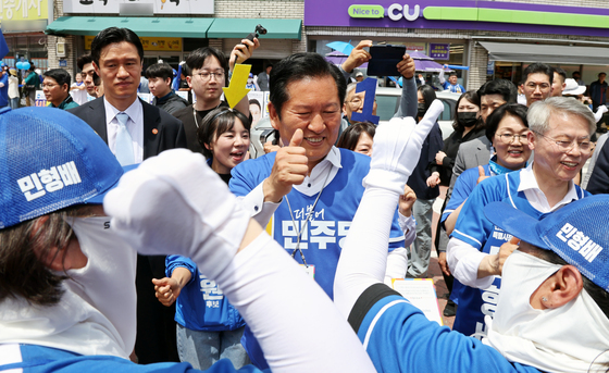 정청래 대표, 흥겨운 지방선거 유세
