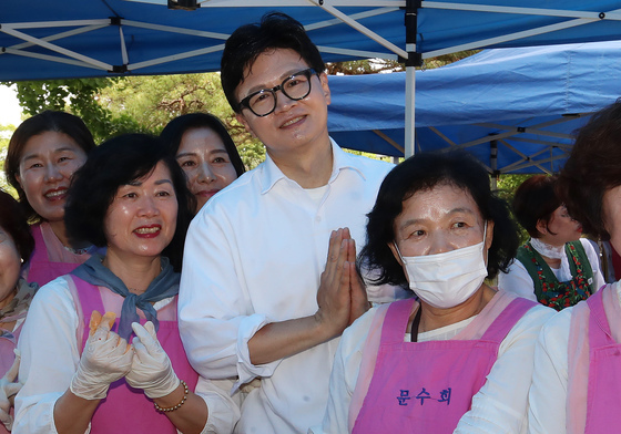 사찰 찾은 한동훈 후보