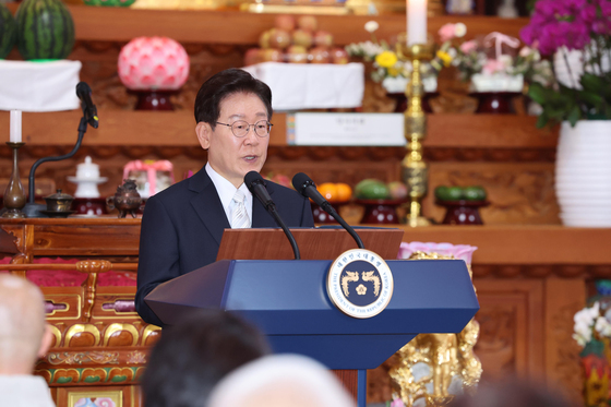 부처님오신날 봉축법요식 축사하는 이재명 대통령