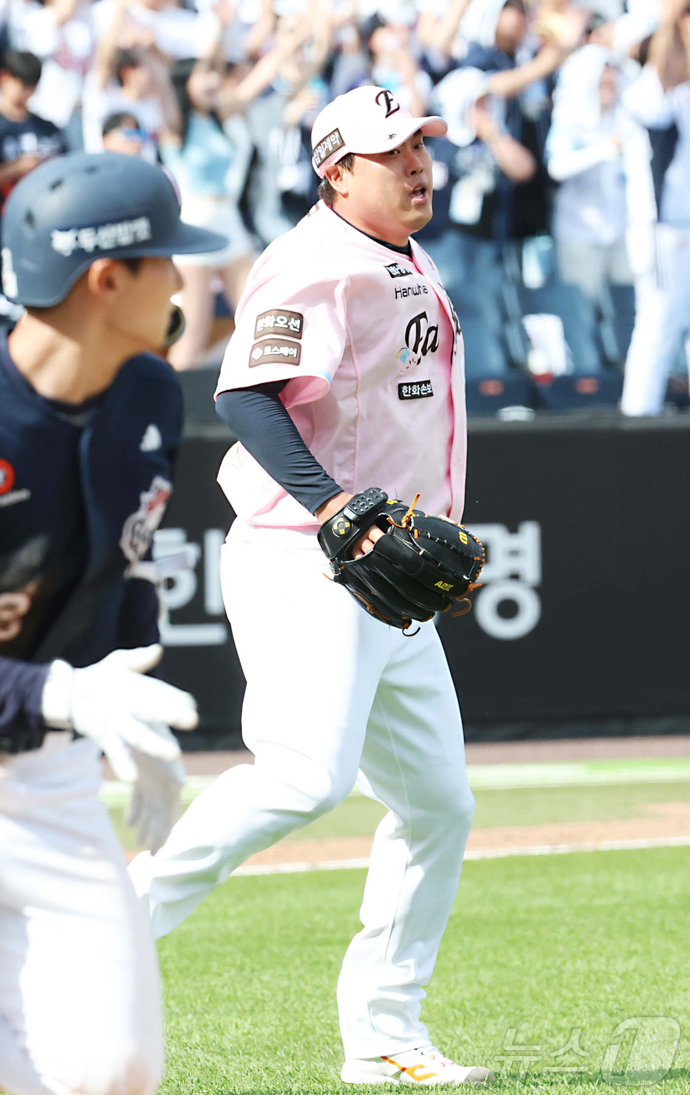 (대전=뉴스1) 김기남 기자 = 24일 대전 한화생명볼파크에서 열린 2026 신한 SOL KBO리그 두산 베어스와와 한화 이글스의 경기에서 한화 류현진이 7회초 1실점 하며 아쉬운 …