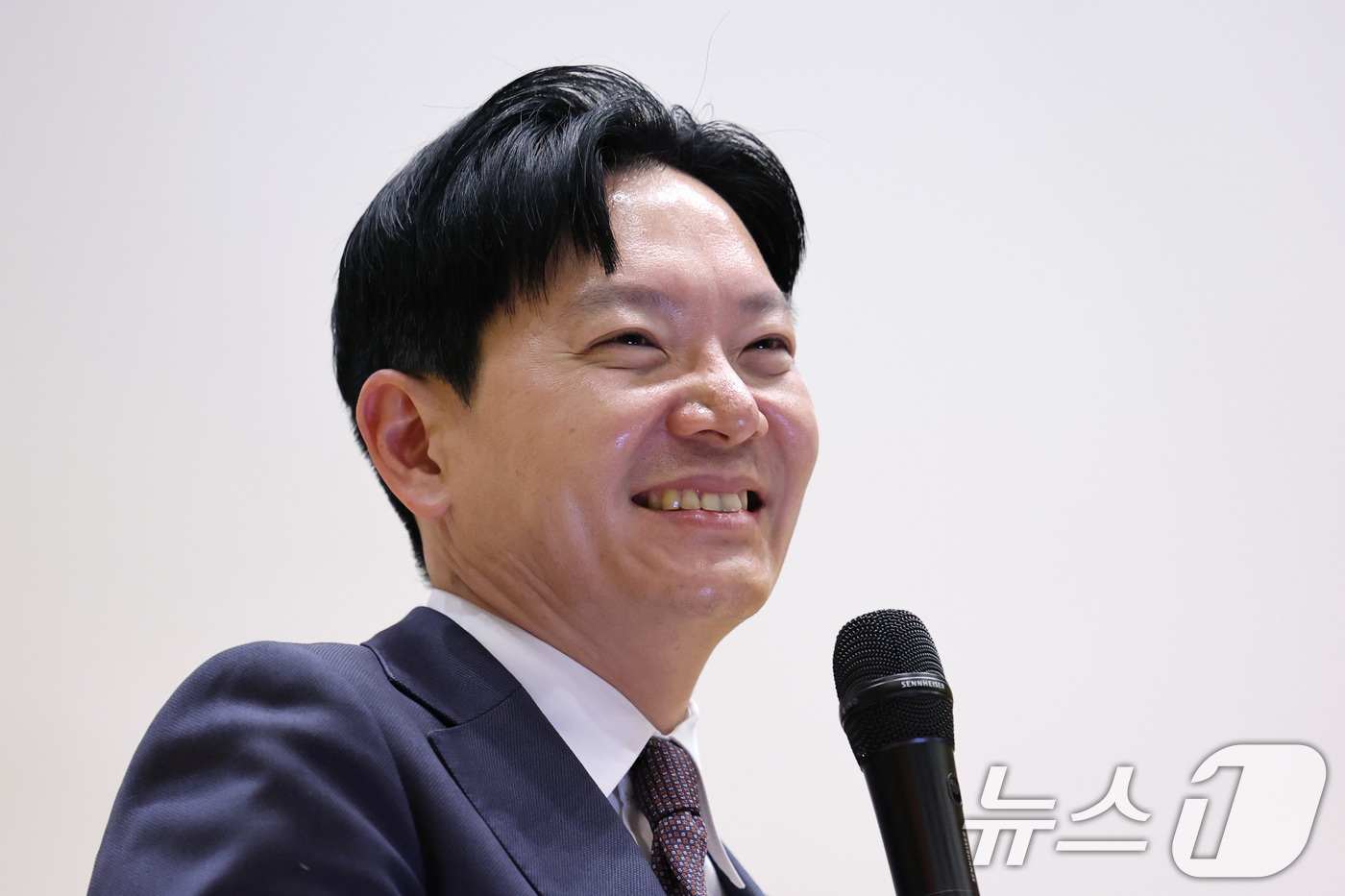 (서울=뉴스1) 신웅수 기자 = 박상용 인천지검 검사가 24일 서울 여의도 국회 의원회관에서 열린 공소취소 찬반 토론회에서 발언하고 있다. 2026.5.24/뉴스1