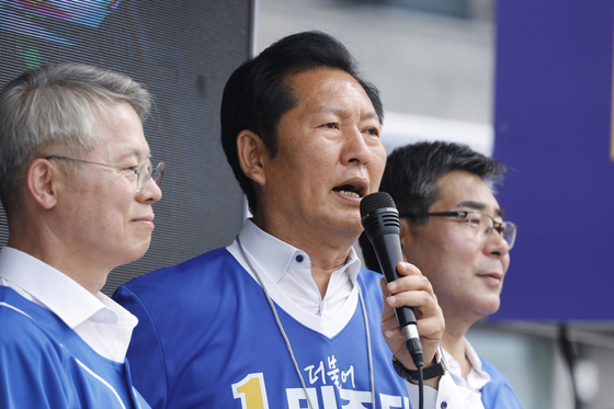 정청래, 전남 돌며 무소속·혁신당 견제…"예산·법, 민주당이 통과"(종합)