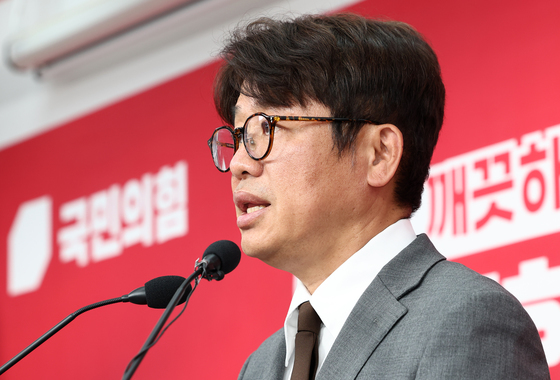 유의동 국민의힘 후보, '김용남 민주당 후보 사퇴 촉구'
