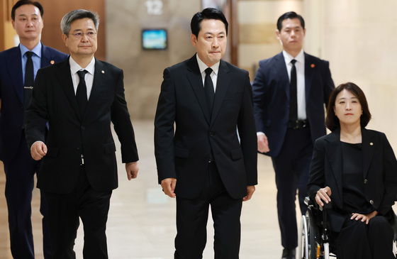 장동혁 국민의힘 대표, 이회장 전 총재 부인 한인옥 여사 빈소 조문
