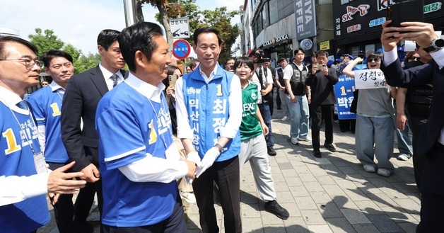전북 찾은 정청래 총괄선대위원장