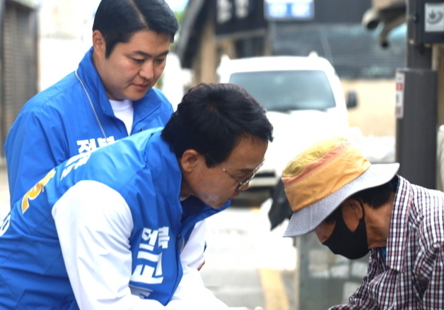 황금연휴 마지막 날, 전북교육감 후보들 지역 곳곳서 표심 공략