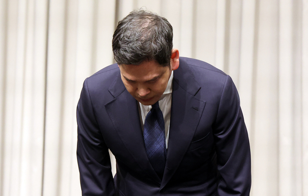 [전문] 정용진 "모든 책임은 제게"…스타벅스 5·18 논란 대국민 사과