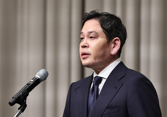 '탱크데이' 논란에 머리 숙인 정용진…"모든 책임은 제게 있어"(상보)