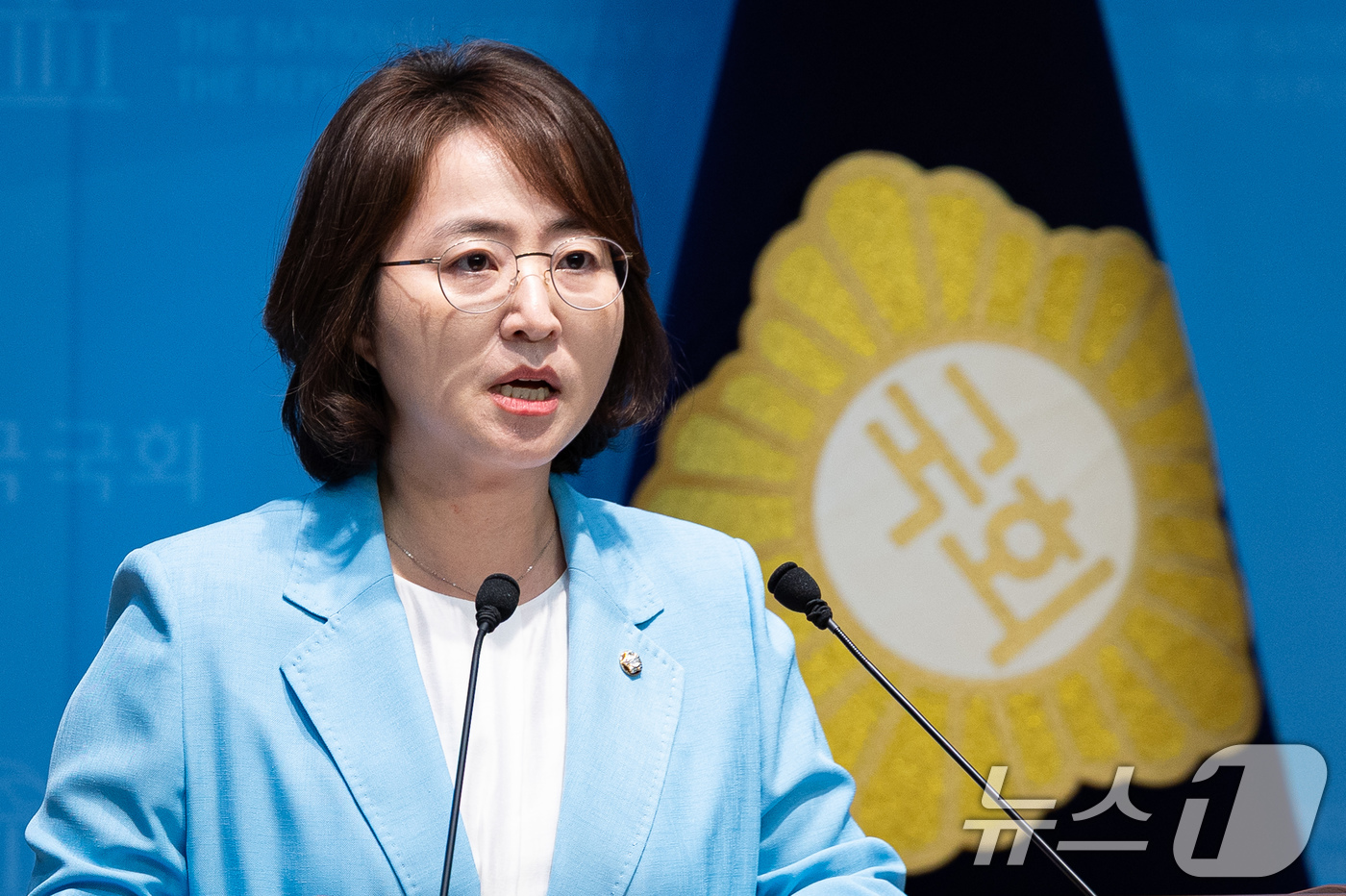 (서울=뉴스1) 유승관 기자 = 이주희 더불어민주당 원내대변인이 26일 서울 여의도 국회 소통관에서 현안 브리핑을 하고 있다. 2026.5.26/뉴스1