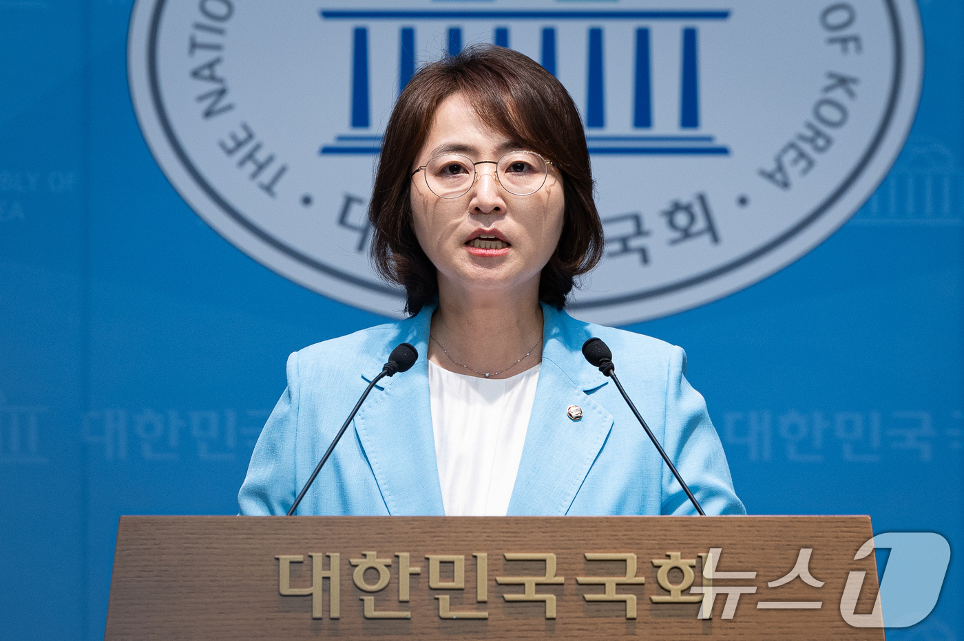 (서울=뉴스1) 유승관 기자 = 이주희 더불어민주당 원내대변인이 26일 서울 여의도 국회 소통관에서 현안 브리핑을 하고 있다. 2026.5.26/뉴스1