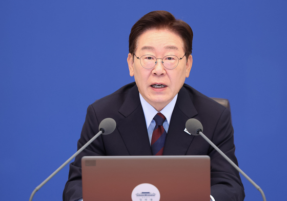 국무회의 발언하는 이재명 대통령
