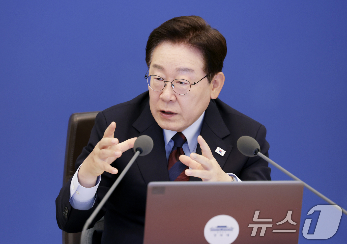 (서울=뉴스1) 허경 기자 = 이재명 대통령이 26일 청와대에서 열린 제23회 국무회의 겸 제10차 비상경제점검회의에서 발언을 하고 있다. 2026.5.26/뉴스1