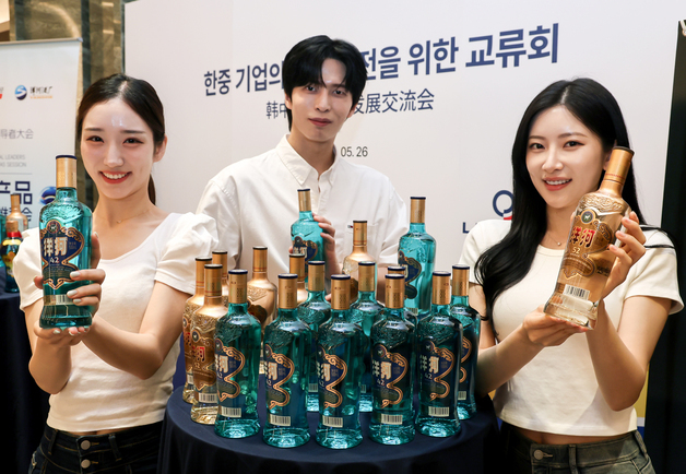 "아재 술은 옛말"…42·52도 부드러운 中 백주 '양하' 신제품 선봬