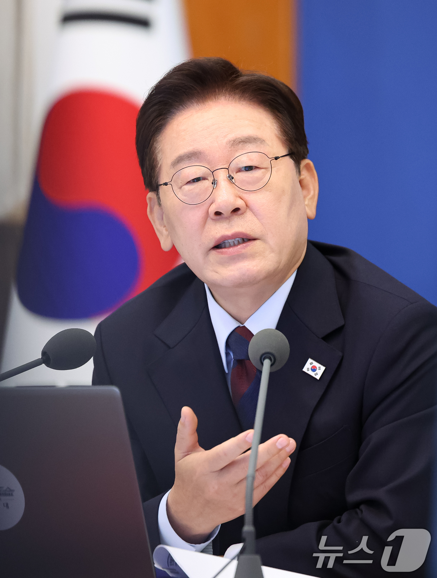 (서울=뉴스1) 허경 기자 = 이재명 대통령이 26일 청와대에서 열린 제23회 국무회의 겸 제10차 비상경제점검회의에서 발언을 하고 있다. 2026.5.26/뉴스1
