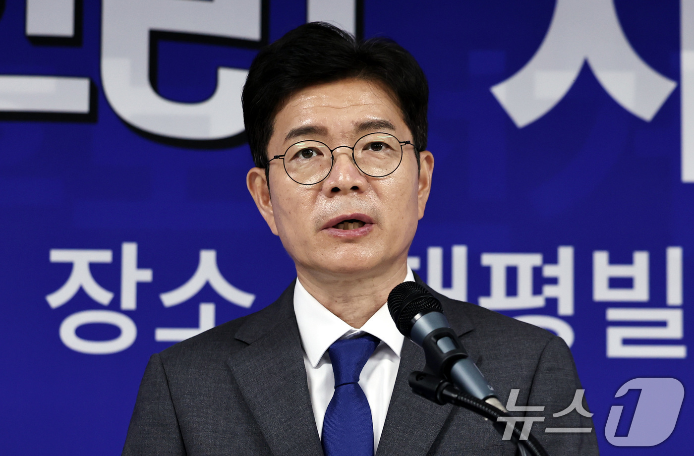 (서울=뉴스1) 구윤성 기자 = 정원오 더불어민주당 서울시장 후보가 26일 서울 중구 선거사무실에서 열린 '서울의목소리 시민보고회'에서 발언하고 있다. 2026.5.26/뉴스1