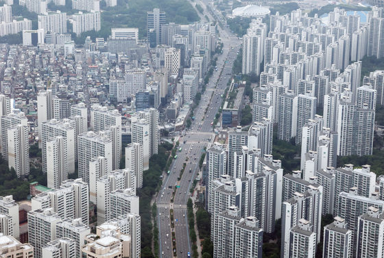 서울 아파트값 상승폭 주춤…강남구, 3개월 연속 하락폭 확대