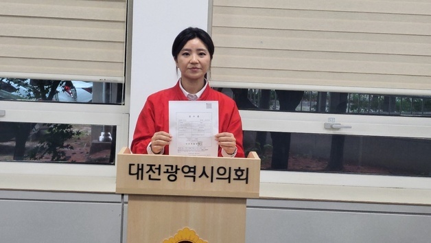 이장우 선대위, 공공자전거 이용해 선거운동한 허태정 측 고발