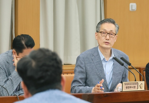 유득원 대전시장 권한대행 “사전투표 등 철저한 선거 준비” 당부