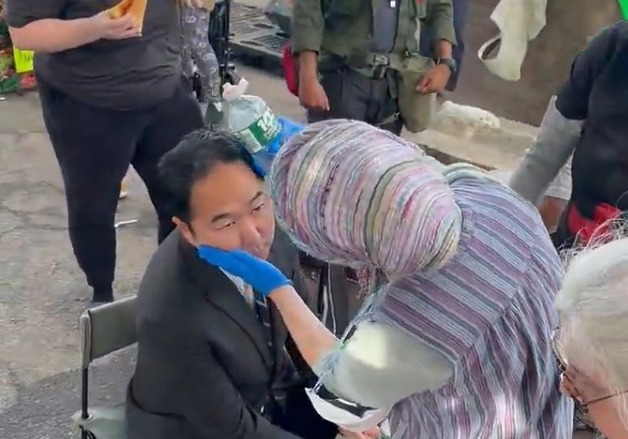앤디 김 美상원, 뉴저지 反이민시위 현장방문 중 '최루탄 봉변'