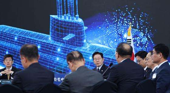 '10년 대계' 한국형 핵잠 청사진 확정…한미 협의도 6월부터 속도