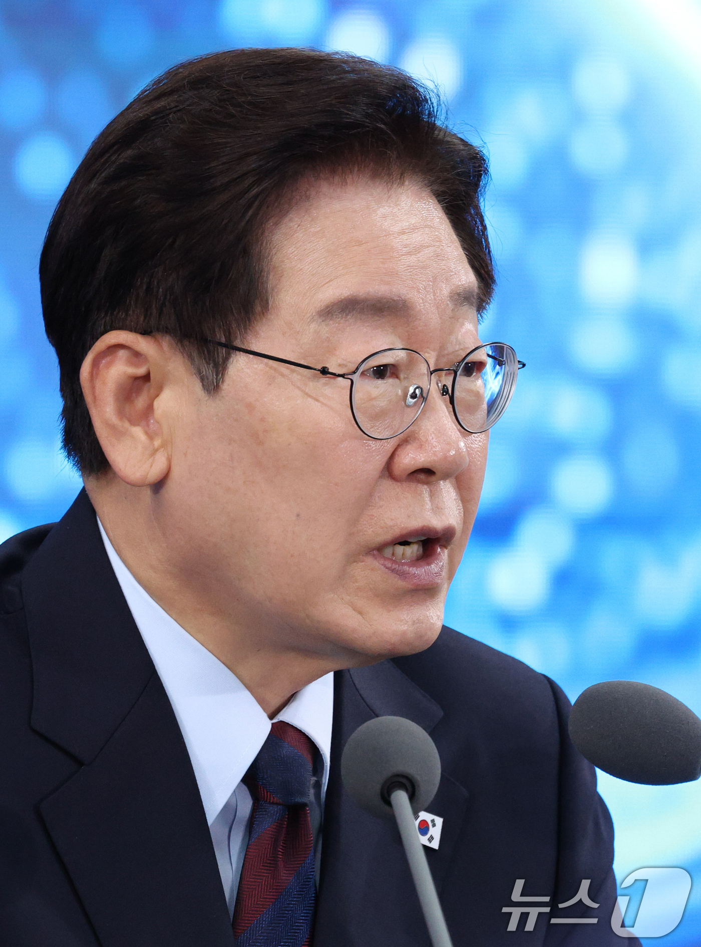 (창원=뉴스1) 허경 기자 = 이재명 대통령이 26일 경남 창원시 진해구에서 열린 제1회 미래국방전략위원회에서 발언을 하고 있다. (청와대통신사진기자단) 2026.5.26/뉴스1