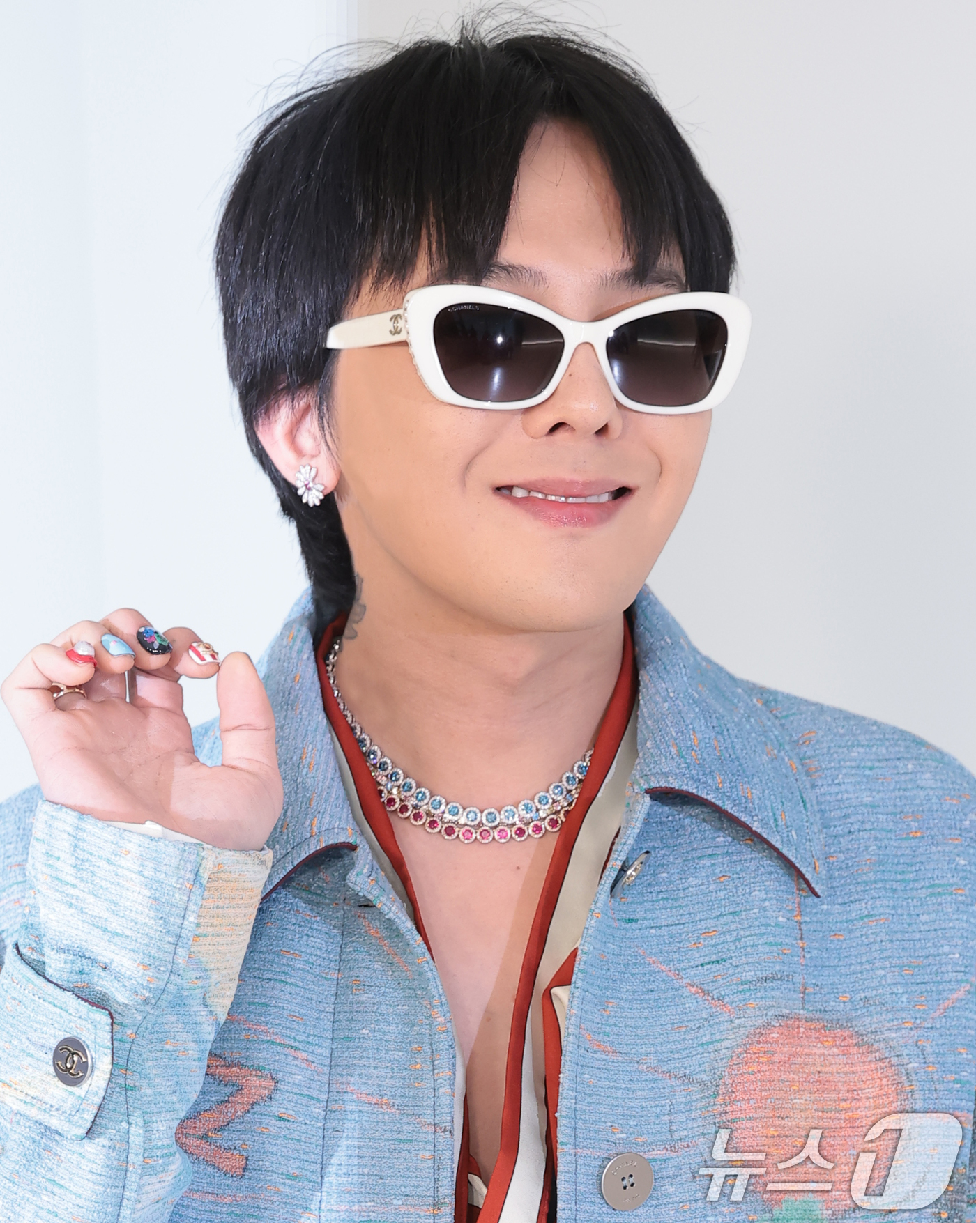 (서울=뉴스1) 권현진 기자 = 빅뱅 지드래곤이 26일 서울 영등포구 서울 퐁비두센터에서 열린 샤넬 2026 공방 컬렉션 서울 쇼에 참석해 포즈를 취하고 있다. 2026.5.26/ …