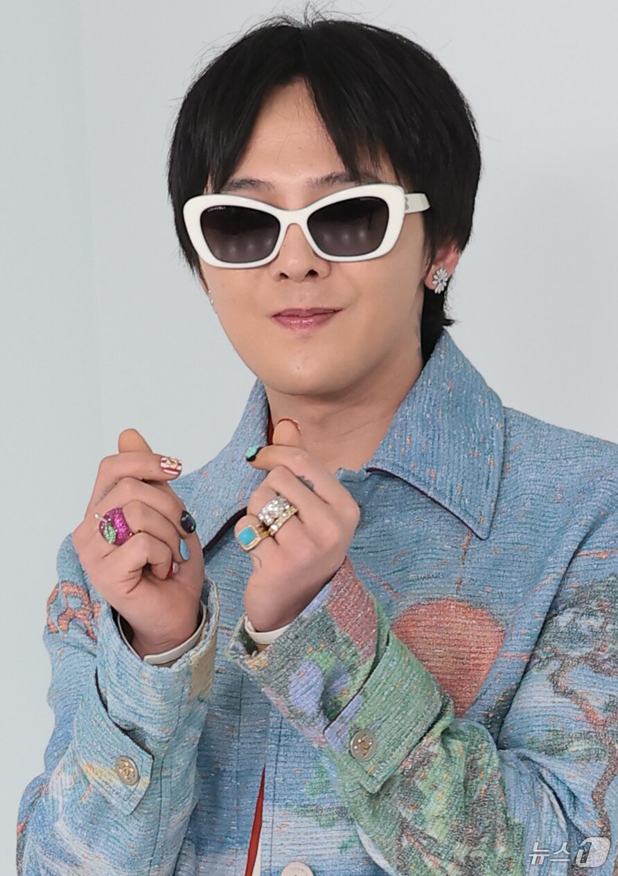 지드래곤, 하트 두개