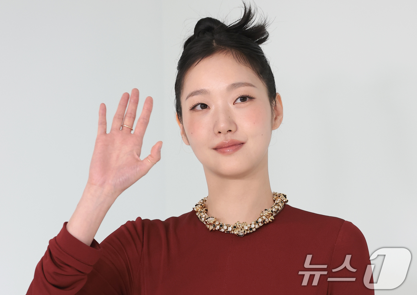 (서울=뉴스1) 권현진 기자 = 배우 김고은이 26일 서울 영등포구 퐁비두센터에서 열린 샤넬 '2026 공방 컬렉션 서울 쇼'에 참석하고 있다. 2026.5.26/뉴스1