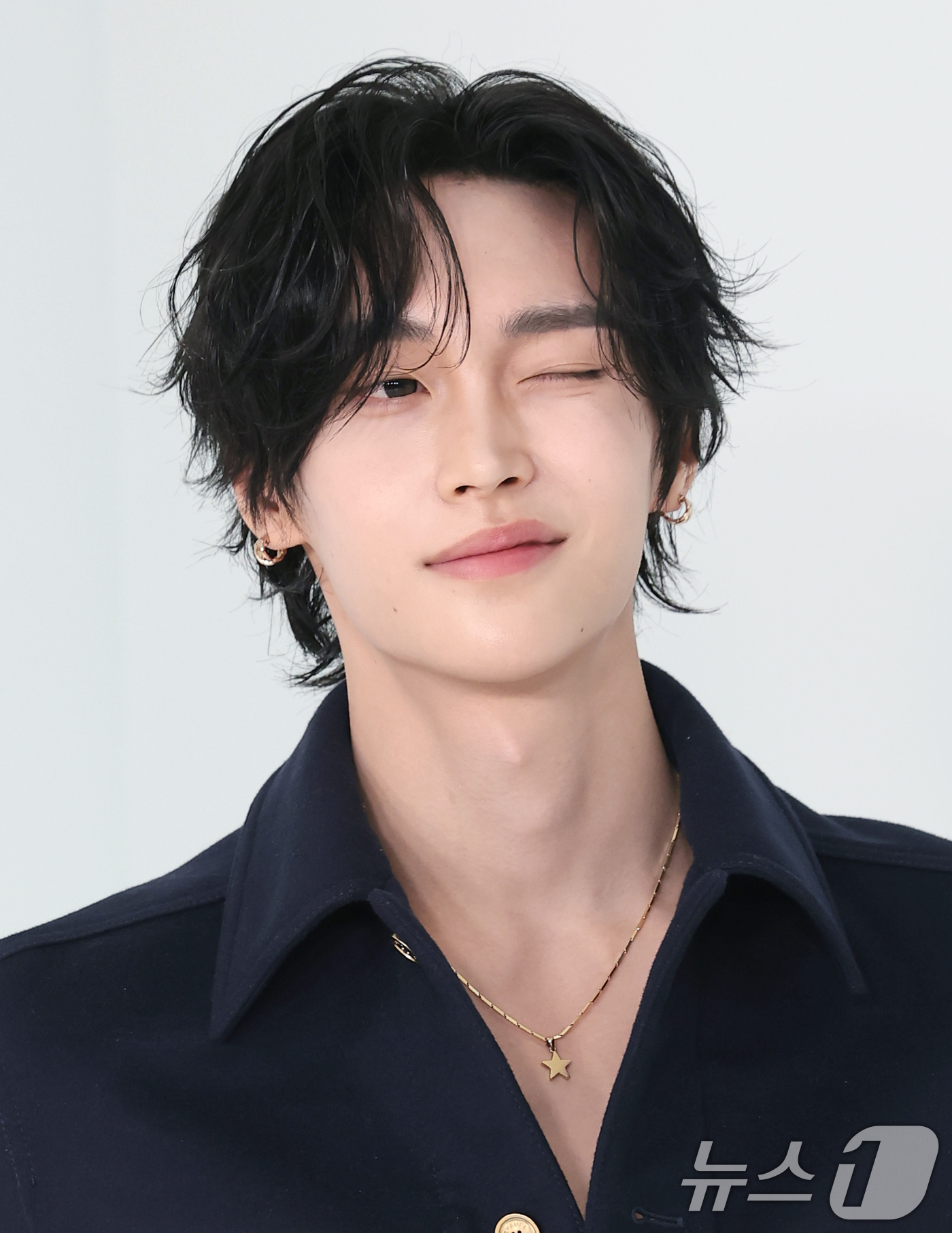 (서울=뉴스1) 권현진 기자 = 라이즈 원빈이 26일 서울 영등포구 퐁비두센터에서 열린 샤넬 '2026 공방 컬렉션 서울 쇼'에 참석해 포즈를 취하고 있다. 2026.5.26/뉴스 …