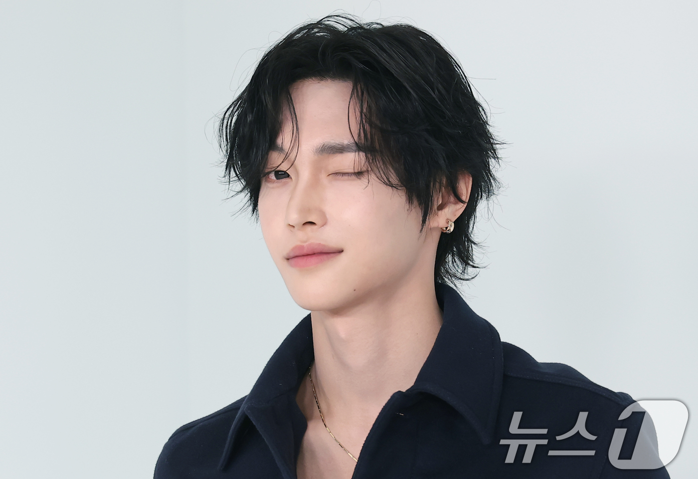 (서울=뉴스1) 권현진 기자 = 라이즈 원빈이 26일 서울 영등포구 퐁비두센터에서 열린 샤넬 '2026 공방 컬렉션 서울 쇼'에 참석해 포즈를 취하고 있다. 2026.5.26/뉴스 …